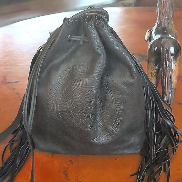 Patricia Nash Nicoletta 🖤 Black Leather Fringe Boho Bucket Bag Crossbody - Picture 10 of 16